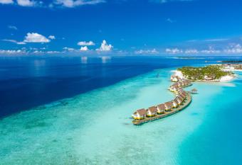 SAii Lagoon Maldives, Curio Collection By Hilton allows 18 year olds to book a room