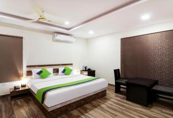 Treebo Trend Address Inn has Balcony rooms