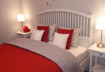 Apartament FAMILY- klimatyzacja has Balcony rooms