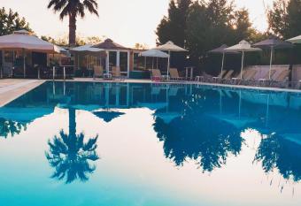 Sausan Hotel has Balcony rooms