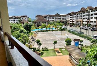 Alles Oasis Condo Near SM Mall 2BR-WIFI- allows 18 year olds to book a room