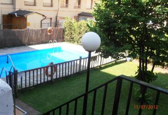 Hostal Casa Juan has Balcony rooms