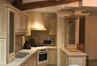 Appartement du Couvent has Balcony rooms