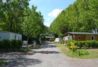 Camping La Loire Fleurie allows 18 year olds to book a room