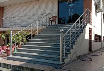 Paradise Inn has Balcony rooms