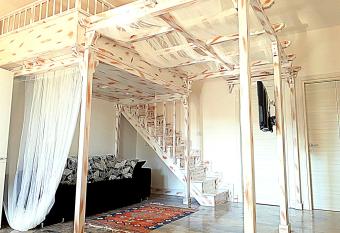 Casa Magnolia allows 18 year olds to book a room