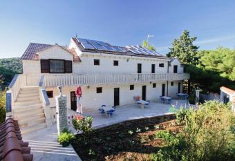 Apartments Lucia has Balcony rooms