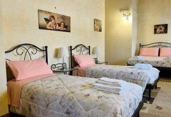 Agriturismo Sabidor has rooms with a private hot tub