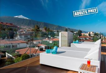 Hotel Atlantic Mirage Suites & SPA - ADULTS ONLY allows 18 year olds to book a room