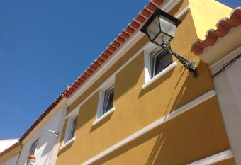 Casa da Barca allows 18 year olds to book a room