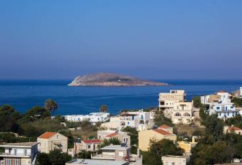 Climbing House has Balcony rooms