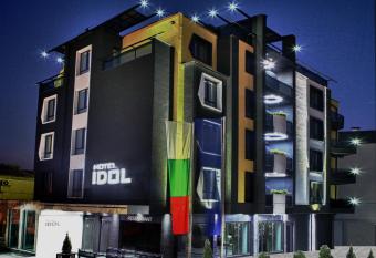 Hotel Idol has Balcony rooms