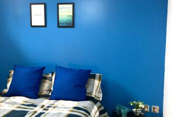 Five Ways Serviced Apartment has Balcony rooms