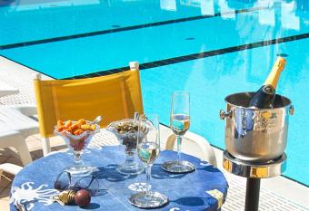 Hotel Gioiella Depandance has Balcony rooms