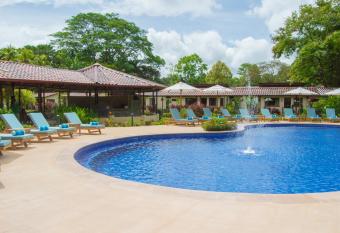 La Foresta Nature Resort has Balcony rooms