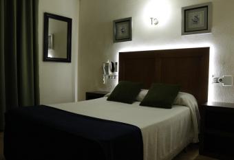 Hostal Greco Gran V  a Madrid allows 18 year olds to book a room