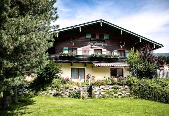 Das Landhaus has Balcony rooms