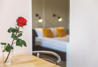 Compact apartment near Food Market in the Oldtown plus Free parking allows 18 year olds to book a room