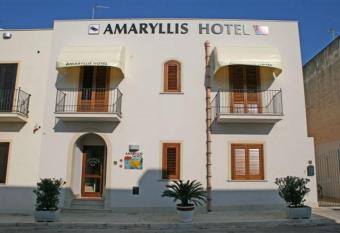 Amaryllis has Balcony rooms