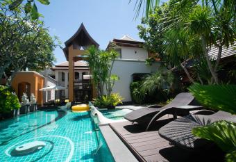 Luxury Thai Style Swimming Pool Villa, Private housekeeper,6 Bedrooms has Balcony rooms