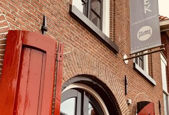 Stadslogement By Peek allows 18 year olds to book a room