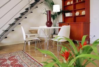 Ognina Residence allows 18 year olds to book a room