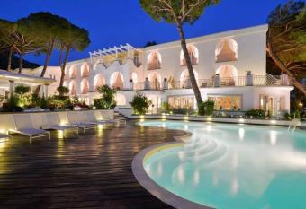 La Pineta Hotel Beach & Spa has Balcony rooms