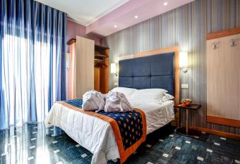 Hotel Genty allows 18 year olds to book a room