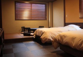 Tokiwa Ryokan allows 18 year olds to book a room