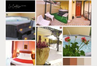 La Contessa Hotel e b&b has rooms with a private hot tub
