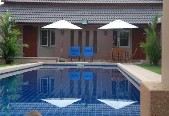 Lanna Thai Villa Bed and Breakfast allows 18 year olds to book a room