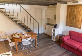 La Sciora Oliva has Balcony rooms