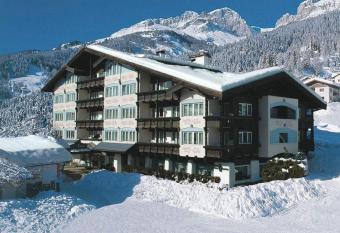 Alpen Hotel Corona has Balcony rooms