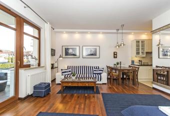 Pirat Rentyear Apartments has Balcony rooms