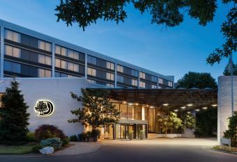 Doubletree by Hilton Somerset Hotel and Conference Center has Balcony rooms