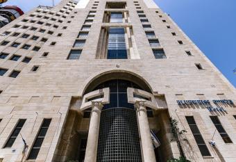 Hotel Blue Weiss allows 18 year olds to book a room