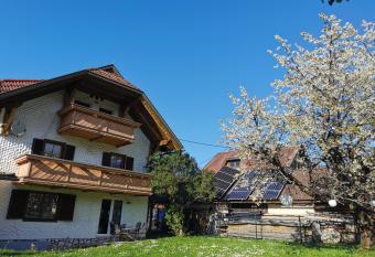 Parkweg Lodge has Balcony rooms