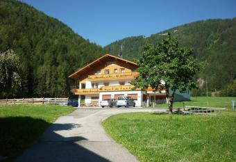 Pension Wiesenhof has Balcony rooms