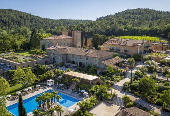 Ch  teau de Berne allows 18 year olds to book a room