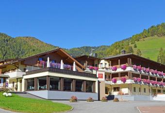 Hotel Trenker allows 18 year olds to book a room