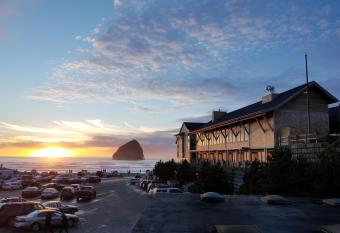 Headlands Coastal Lodge & Spa allows 18 year olds to book a room