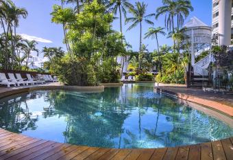 Rydges Esplanade Resort Cairns has Balcony rooms