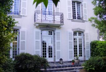 Au Fil de l Aulne has Balcony rooms