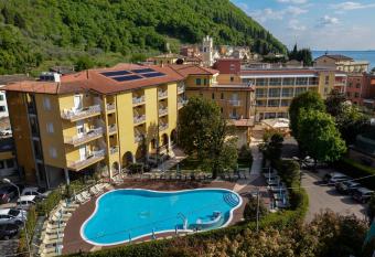 Hotel Bisesti ***S has Balcony rooms