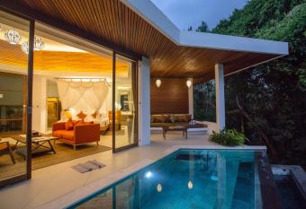 Cahaya Indah Villas allows 18 year olds to book a room