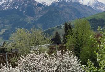 Chalet F  rth - by Four Seasons Apartments has Balcony rooms