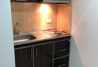 Apt nororiente 203 allows 18 year olds to book a room