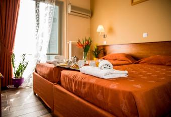 Togias Hotel has Balcony rooms