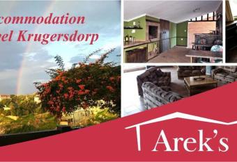 Arek s Place has Balcony rooms