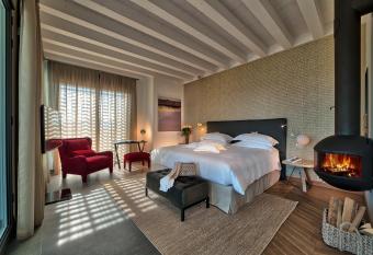 Esplanade Tergesteo - Luxury Retreat has Balcony rooms